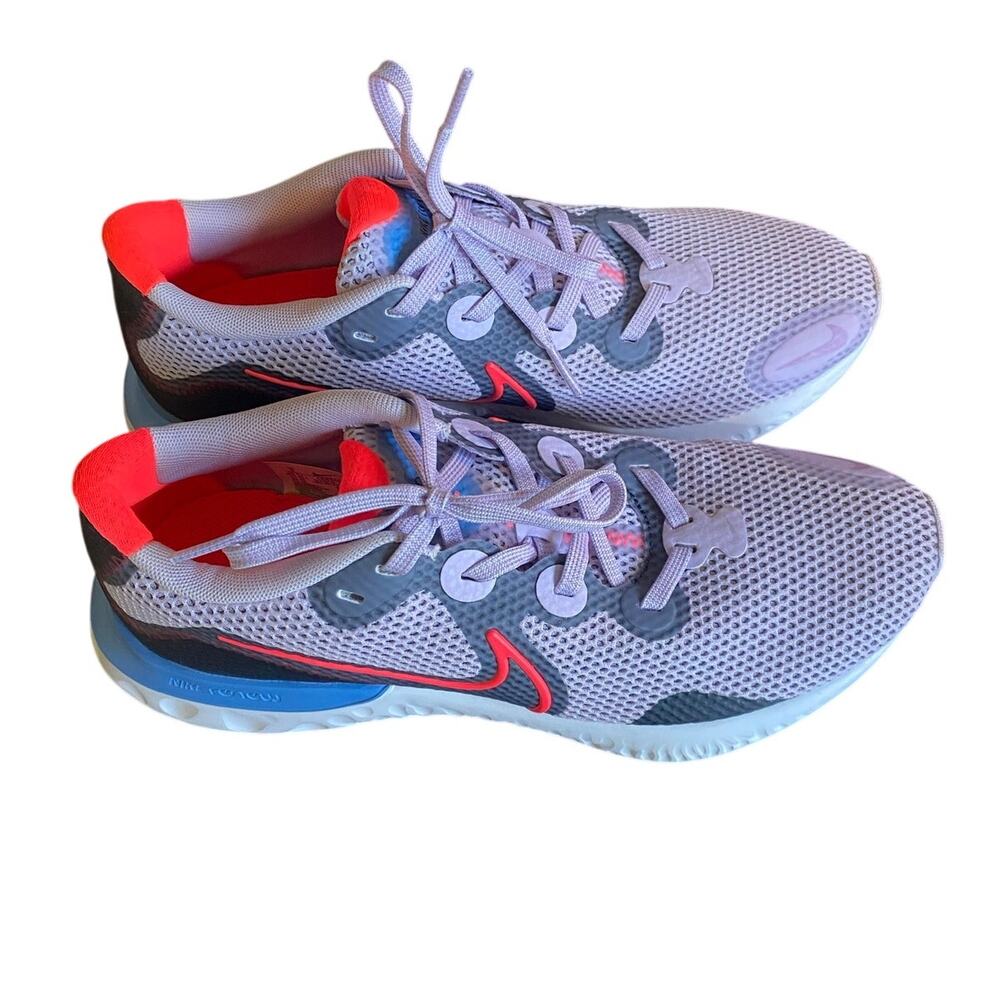 NWOT Nike Renew Lavender Ladies 9 Running Training Sneakers
